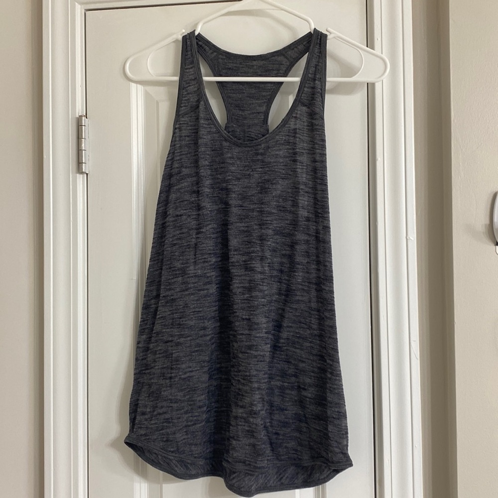 Lululemon workout tank
